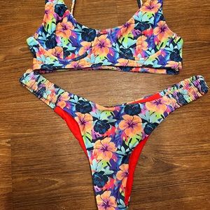 Moana Bikini Floral Set